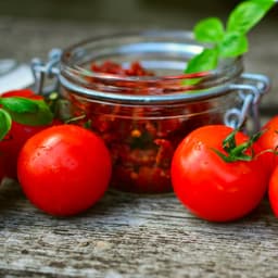Pomodori essiccati al Sole tipo Ciliegino